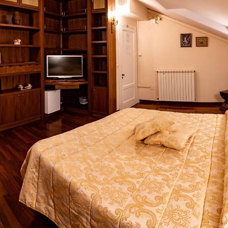Real Borbone Bed and Breakfast Καζέρτα Εξωτερικό φωτογραφία