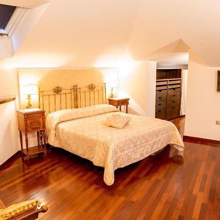 Real Borbone Bed and Breakfast Καζέρτα Δωμάτιο φωτογραφία