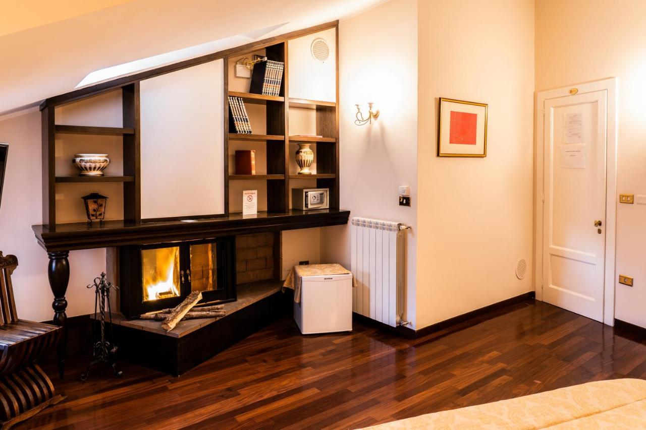 Real Borbone Bed and Breakfast Καζέρτα Εξωτερικό φωτογραφία