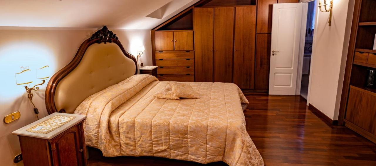 Real Borbone Bed and Breakfast Καζέρτα Εξωτερικό φωτογραφία