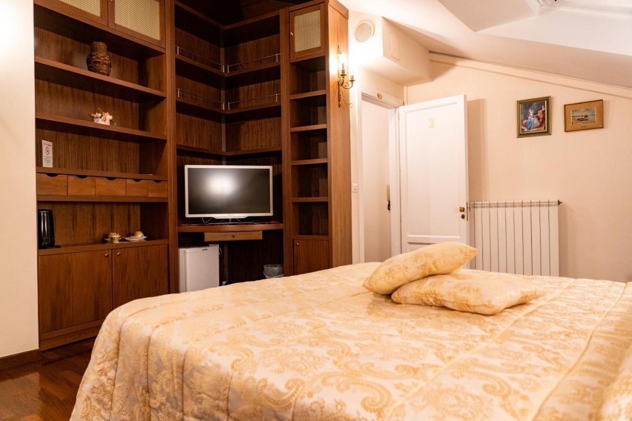Real Borbone Bed and Breakfast Καζέρτα Εξωτερικό φωτογραφία