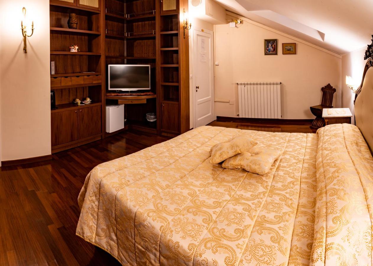 Real Borbone Bed and Breakfast Καζέρτα Εξωτερικό φωτογραφία